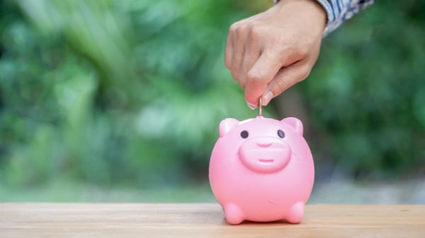life cover - images - BANNER - piggy bank - cheap life insurance - 730x411