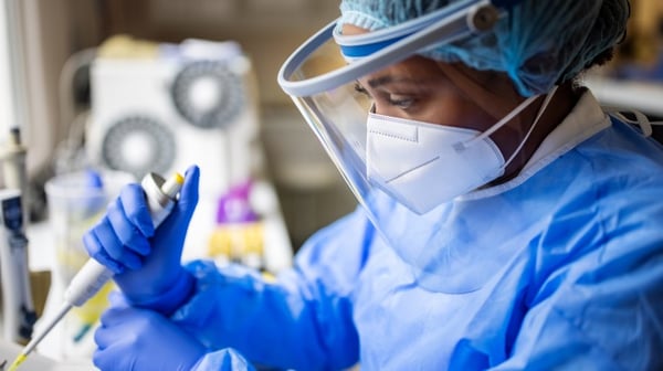 Scientist working in a labratory